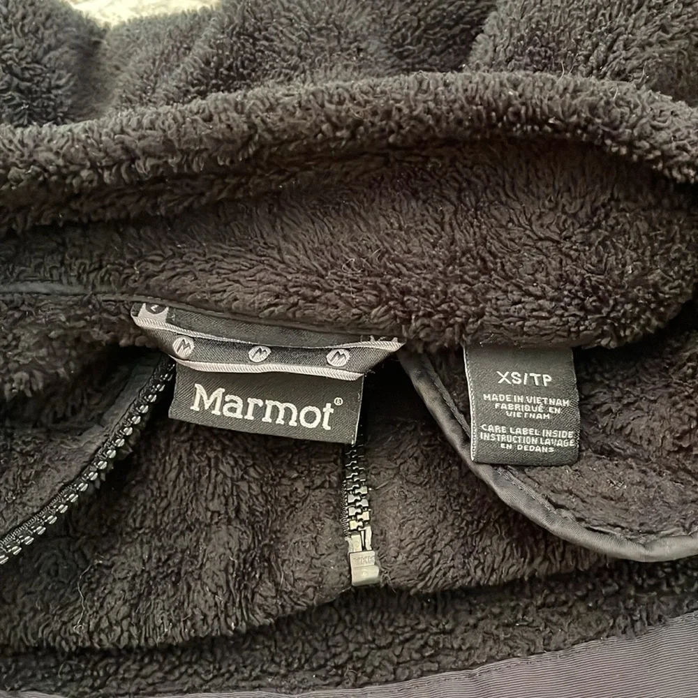Marmot coat size XS